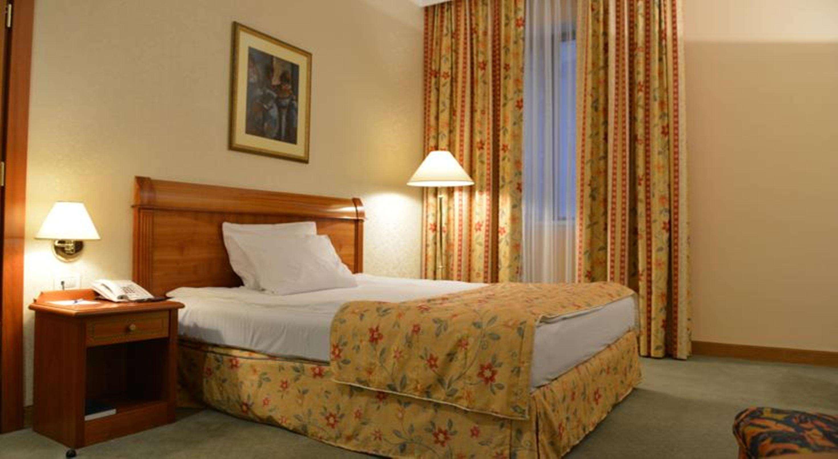 Best Western Hotel Turist Skopje Exterior photo