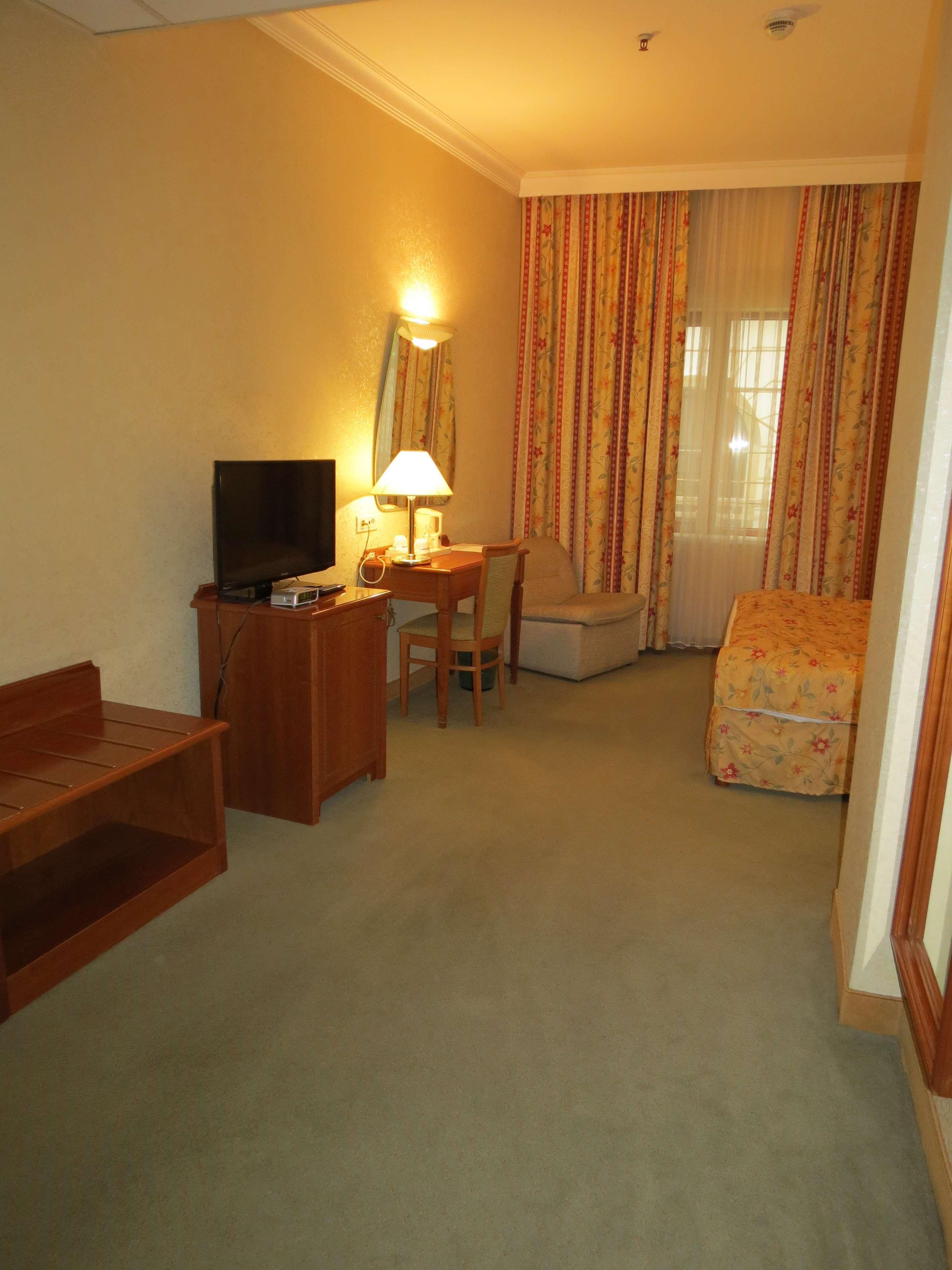 Best Western Hotel Turist Skopje Exterior photo
