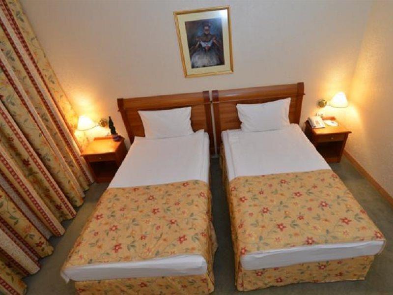 Best Western Hotel Turist Skopje Exterior photo